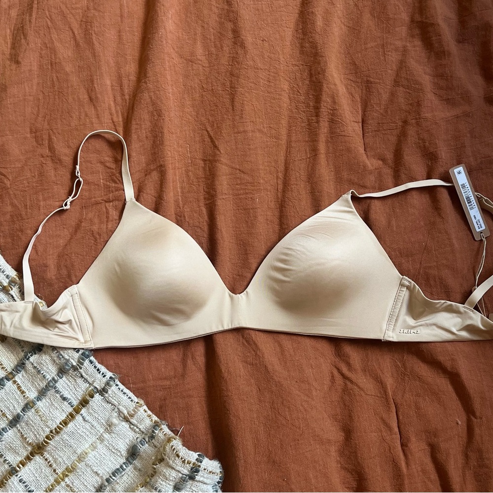 SKIMS T-Shirt Demi Bra 34c SAND